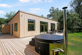 Luxurious Wooden House In Idyllic Surroundings, Frederiksværk